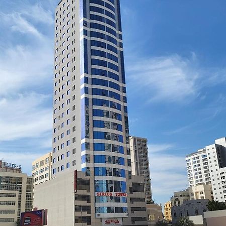 Sirius Tower Aparthotel Манама Екстериор снимка