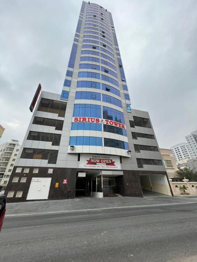Sirius Tower Aparthotel Манама Екстериор снимка